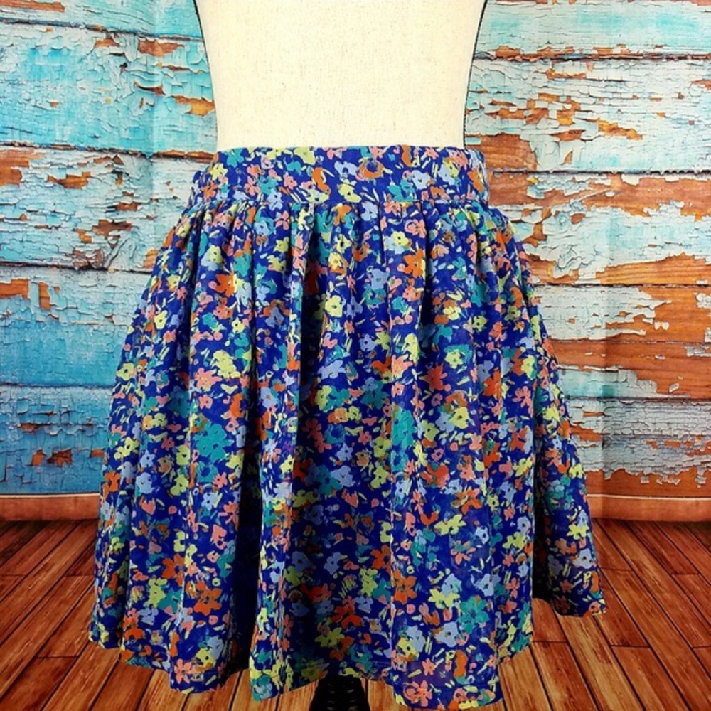 Arizona Jean Co. Floral Skirt